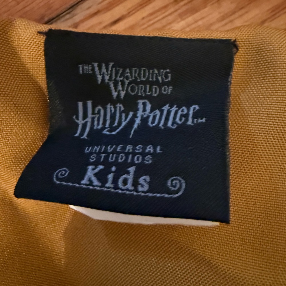 Hufflepuff Robe , XXS - Picture 4 of 8